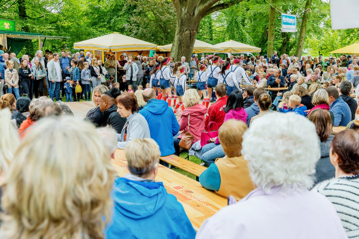 Musik und Tanz im Stadtpark am 9. Mai 2024